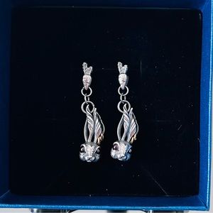 Cute S925 Sterling Silver Earrings (never worn)